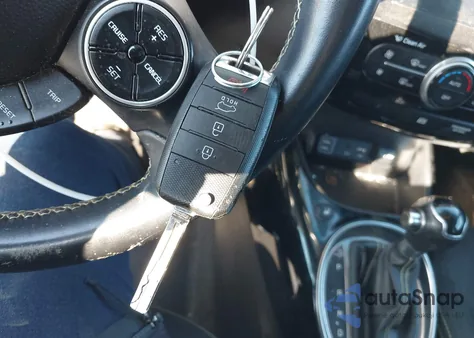 2016 Kia Soul + z USA, uszkodzony, nr VIN KNDJP3A57G7828835